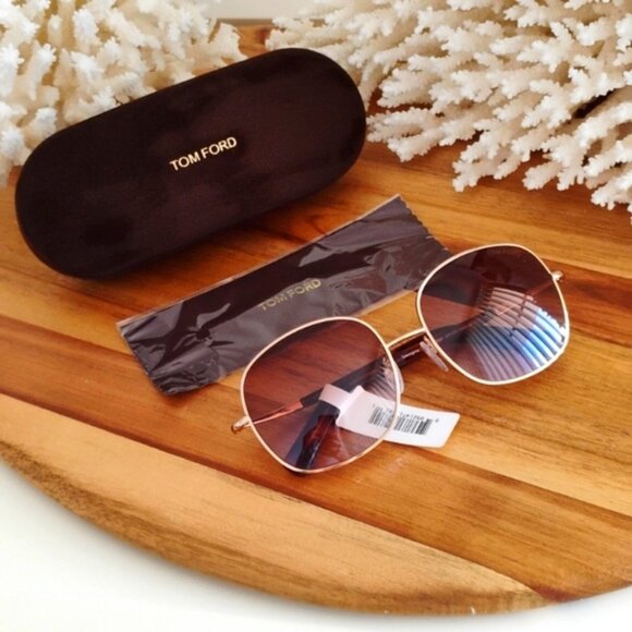 Tom Ford NWT✔️Sunglasses with Gradient Lenses and Thin Metallic Frame. Authentic - Picture 1 of 16